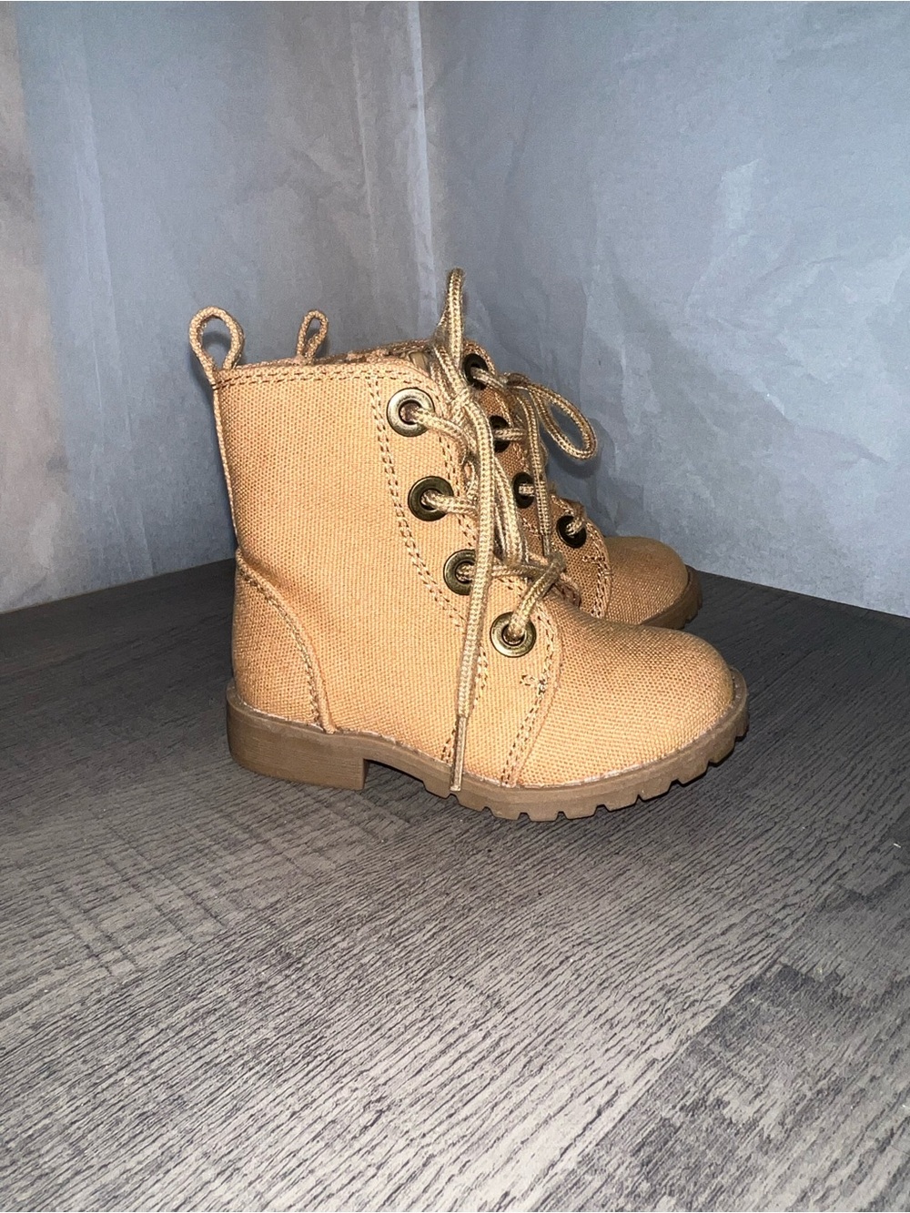Old Navy Tan Canvas Lace-Up Kids Boots